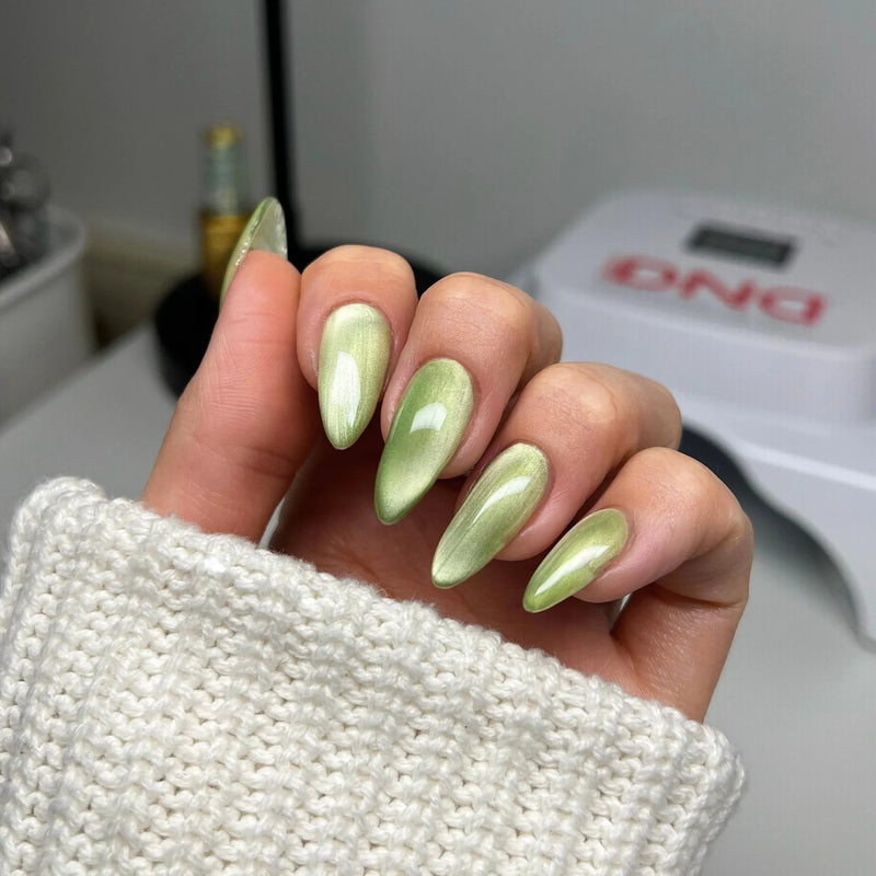 Bộ sản phẩm bóng thủy tinh Diva 9D Cat Eyes Collection 12 màu #1 - #12 CHỈ DÙNG GEL