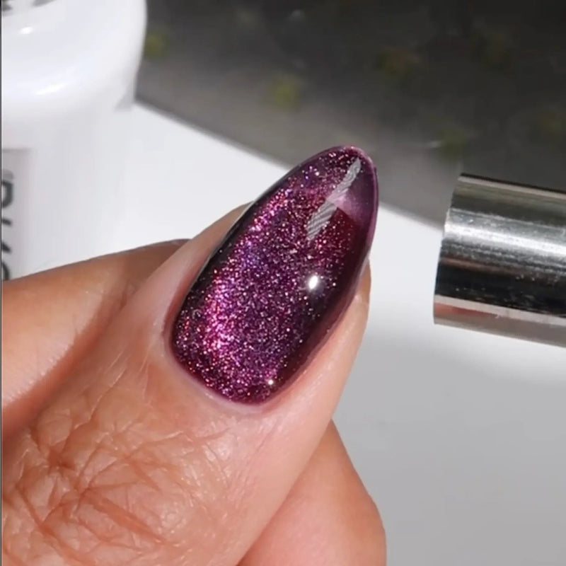 DND 9D Cat Eyes 34 Cheshire Cat Smile - Angelina Nail Supply NYC